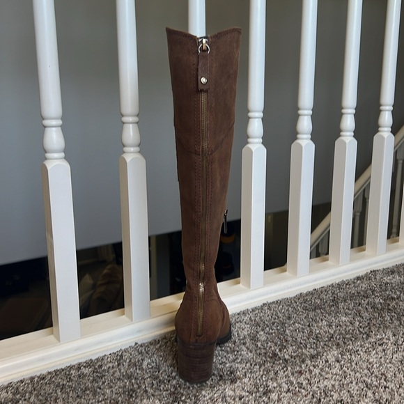 Guess Suede Boots - Picture 4 of 4